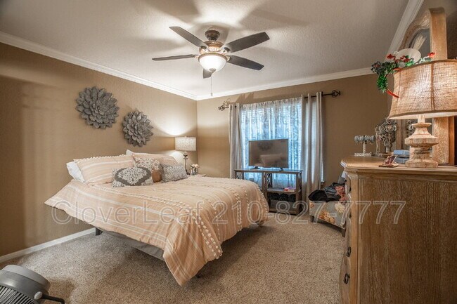 Building Photo - 1409 Azalea Ln