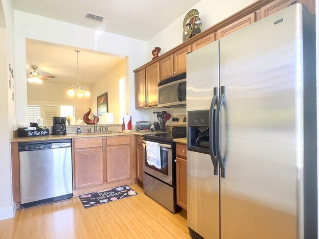 Building Photo - 3306 Calabria Ave