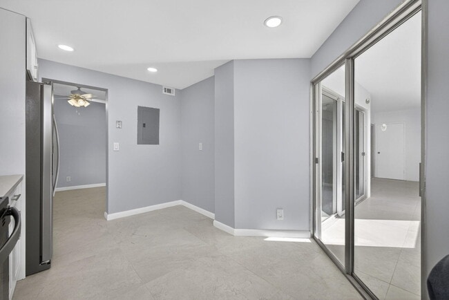 Building Photo - 3590 Via Poinciana