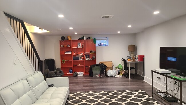 Building Photo - 25 Wilmer St