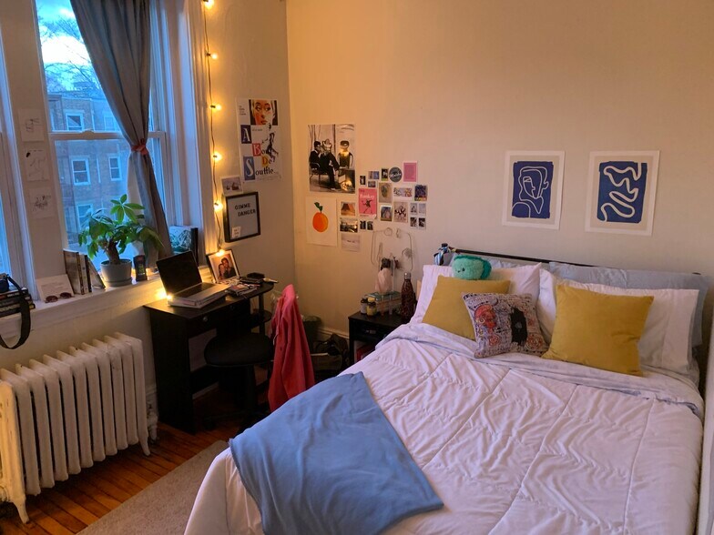 Building Photo - 62 Egmont St