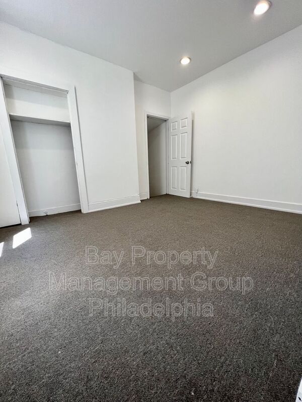 Building Photo - 412 N 32nd St