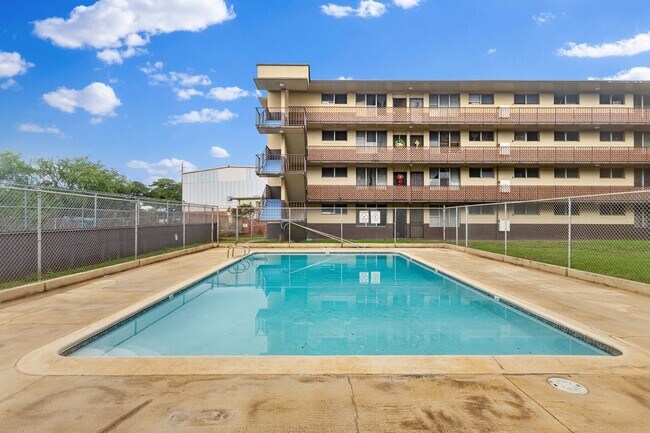 Building Photo - Discover this pet-friendly 2-bedroom condo
