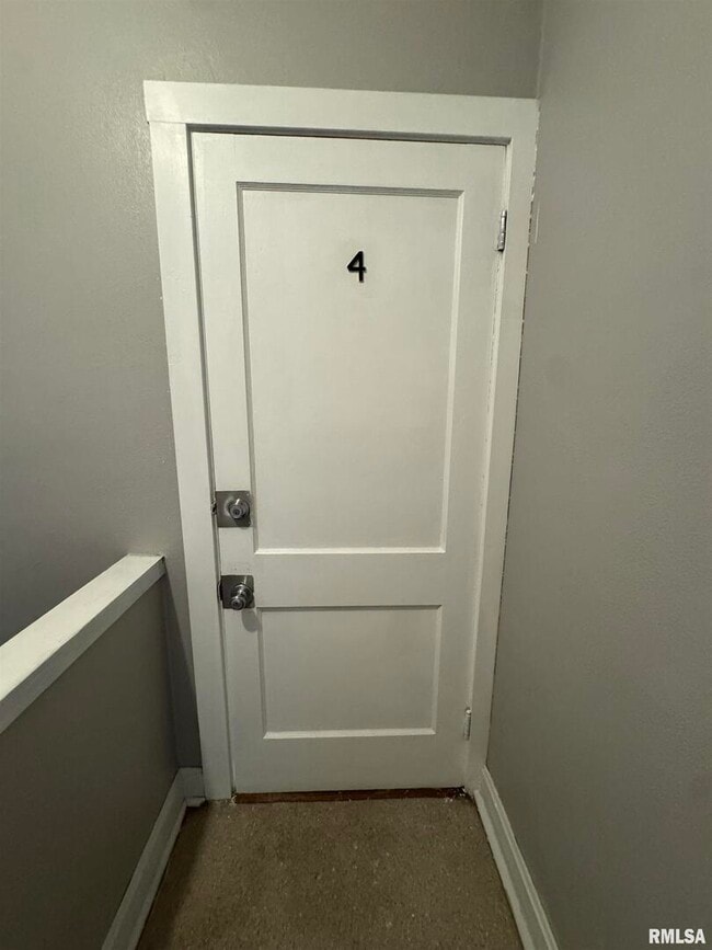 Building Photo - 1622 Washington St