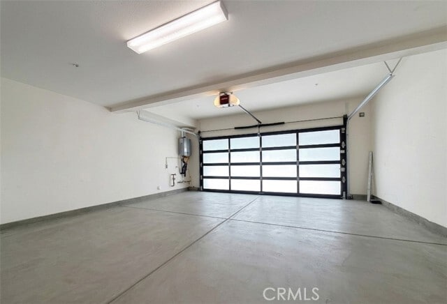 Building Photo - 400 Transport