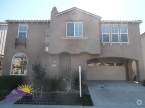 Building Photo - Bright 4 Bed 2.5 Bath 1,876sqft North Nato...