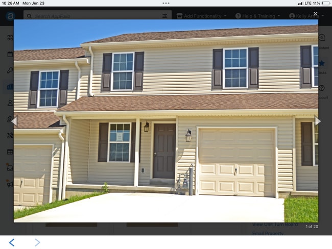 Primary Photo - 13 W Abby Ln