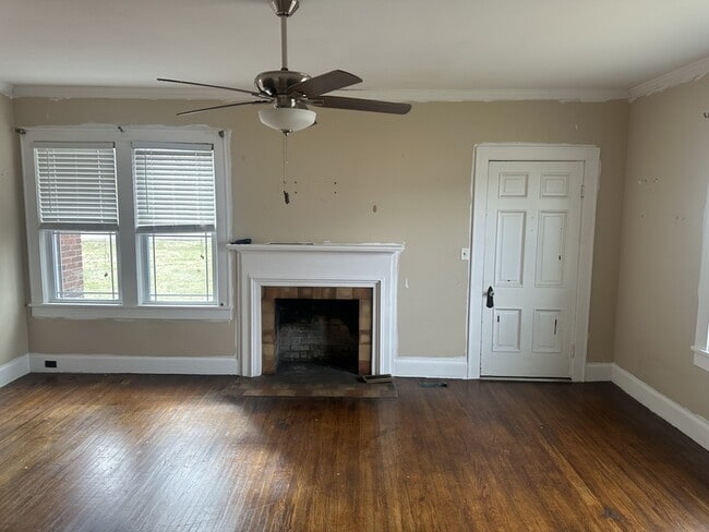 Building Photo - 406 North Main St