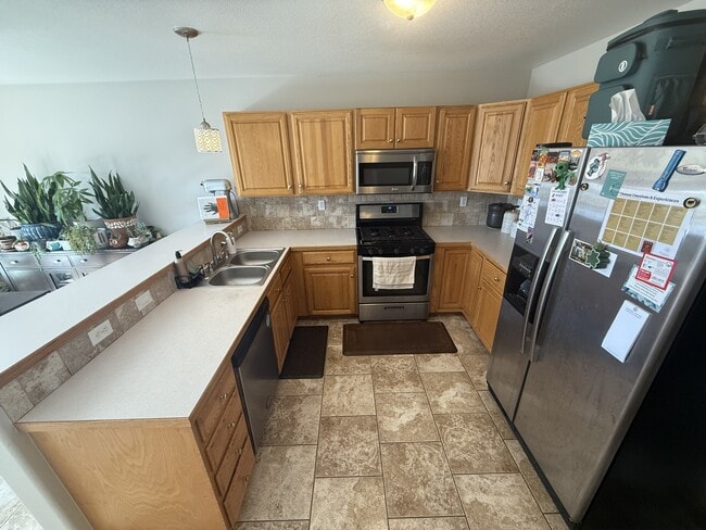 Building Photo - 1724 Canary Pl