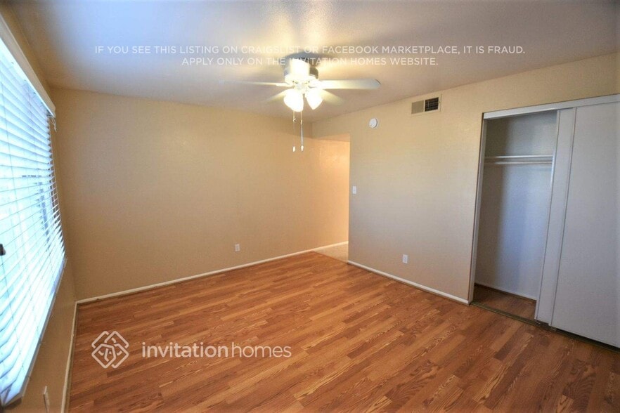 Building Photo - 3410 N 90th Dr