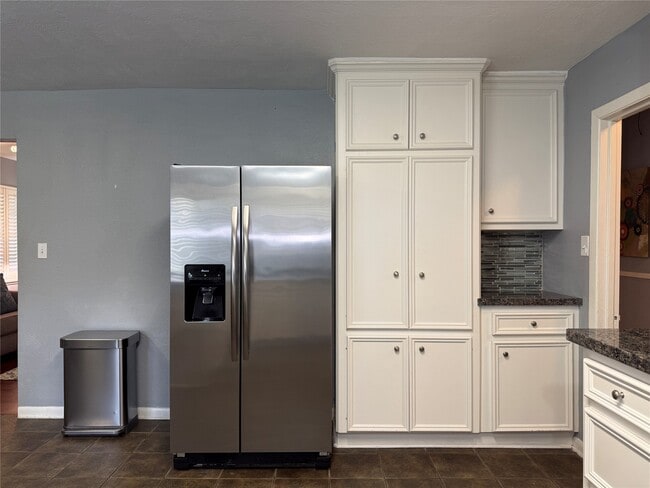 Building Photo - 3411 Linkwood Dr