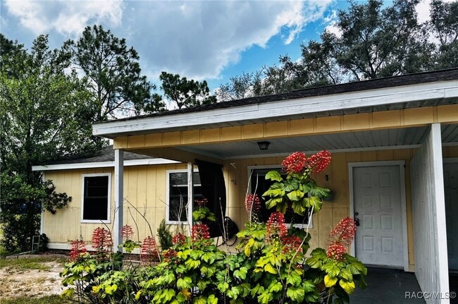 Primary Photo - 2143 S Overview Dr