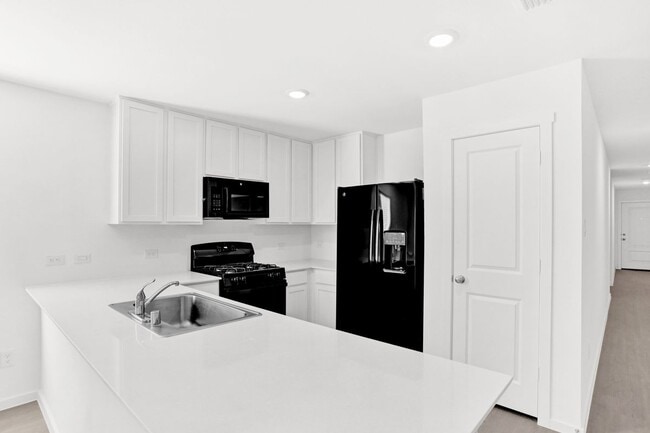 Building Photo - 1025 MacNab Dr