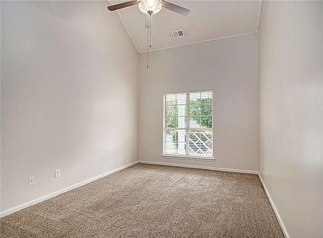 Building Photo - 524 Lisa Carol Dr