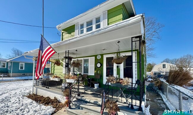 Building Photo - 150 Adams St