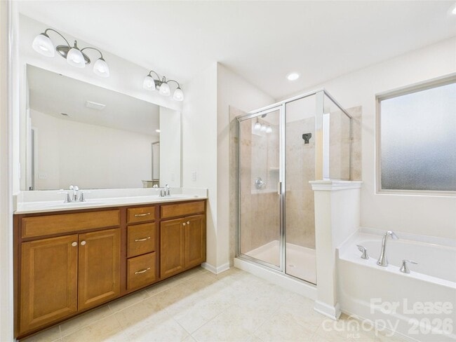 Building Photo - 6005 Sweetbay Ln