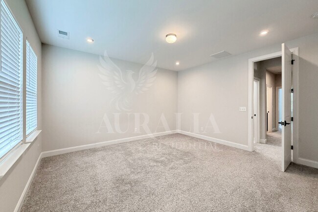Building Photo - 829 Amley Pl