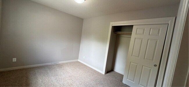 Building Photo - 2175 Mayfly St