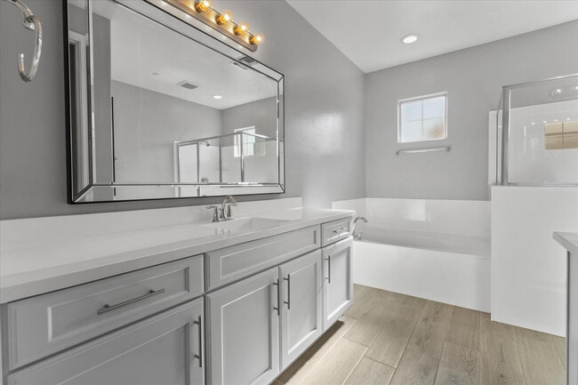 Building Photo - 1063 N 70th Way