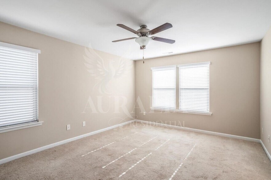 Building Photo - 4430 Hillsgrove Rd