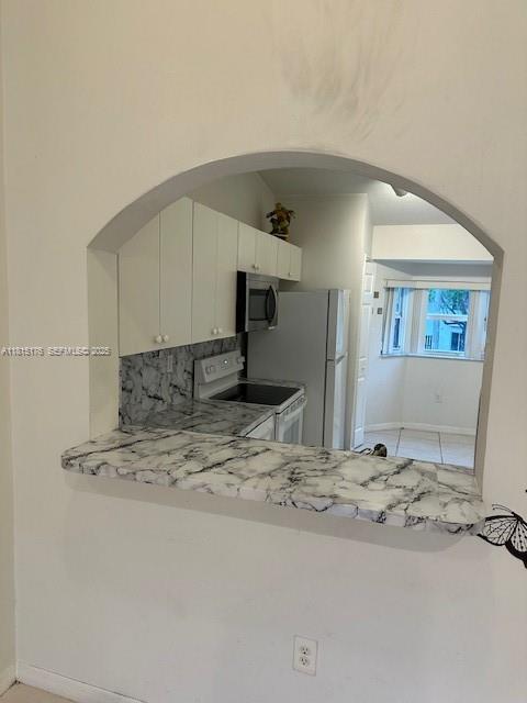 Building Photo - 2920 SE 13th Rd