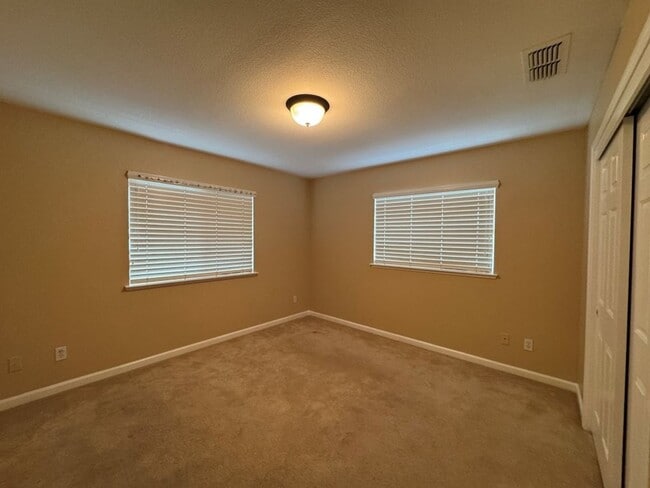 Building Photo - Beautiful 4 Bedroom Home with Solar – North Natomas