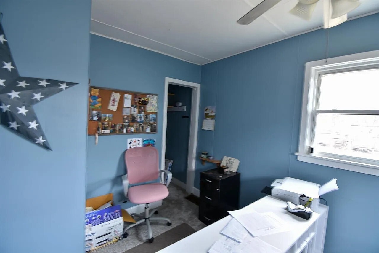 1st Floor Bedroom pic 2 - 161 17th St N