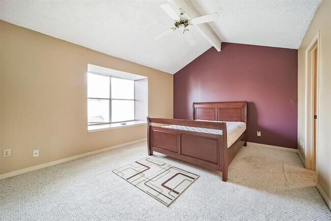 Building Photo - 9345 Westwood Village Dr