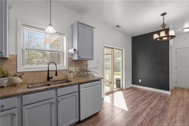 Building Photo - 154 Blue Bay Ln