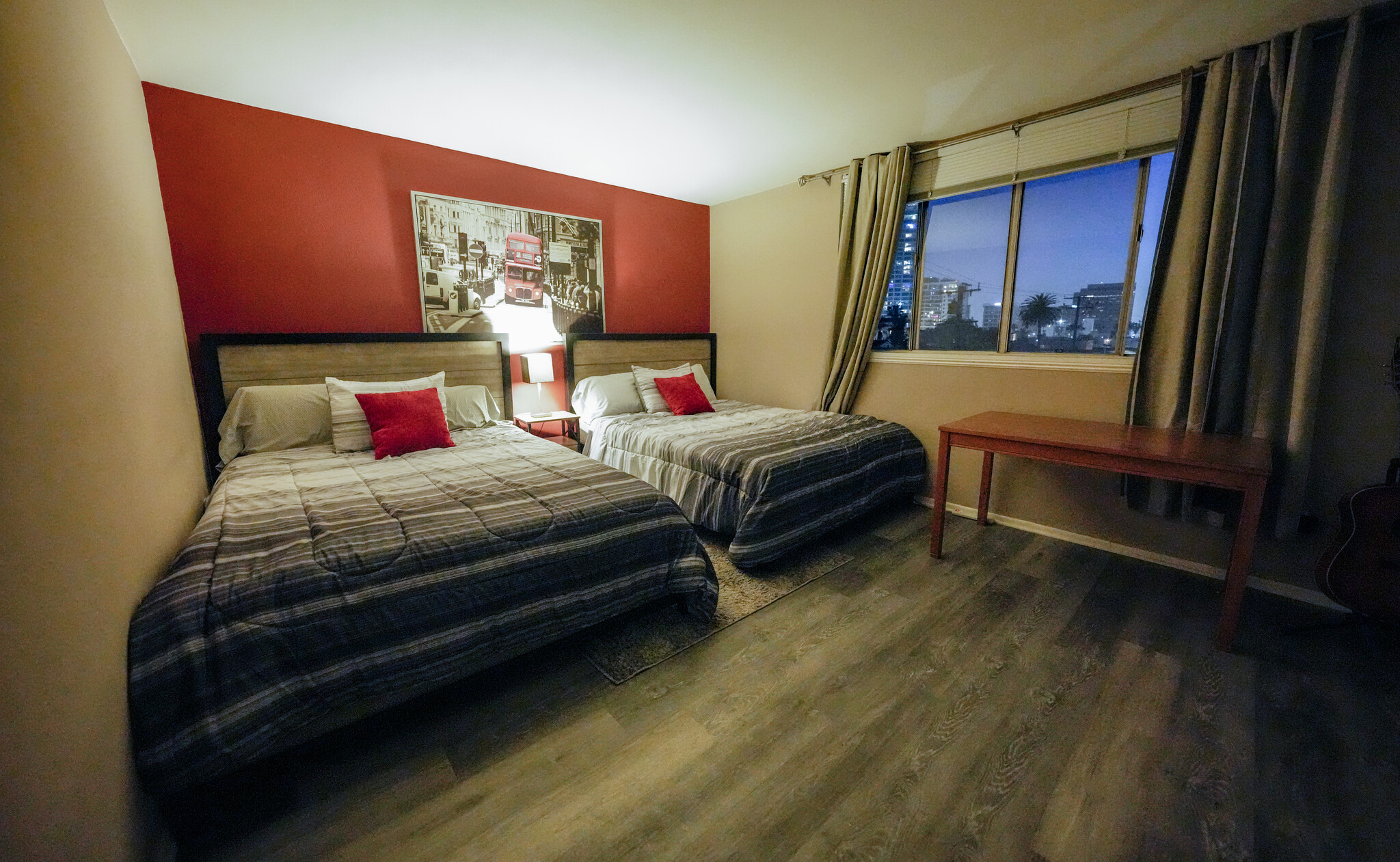 Master Bedroom Night w/ Views of Downtown Long Beach - 1054 E 2nd St