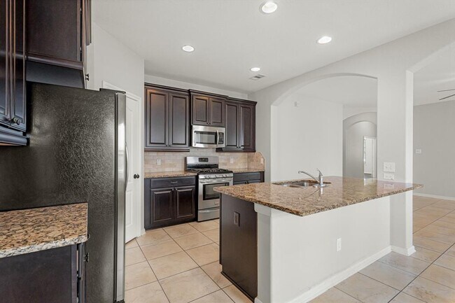 Building Photo - 13026 Davenport Hills Ln