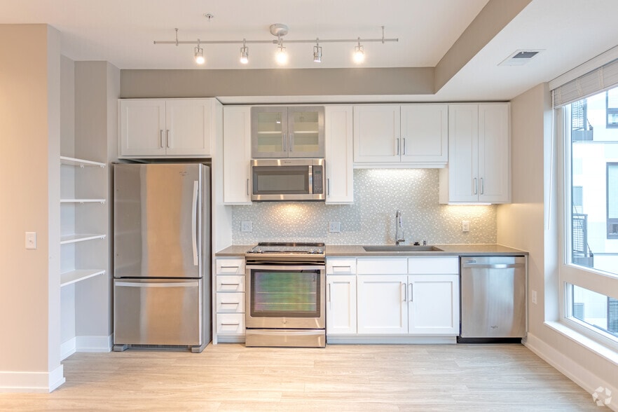 Studio, 1BA, Fairview - 569SF - The Finn Apartments