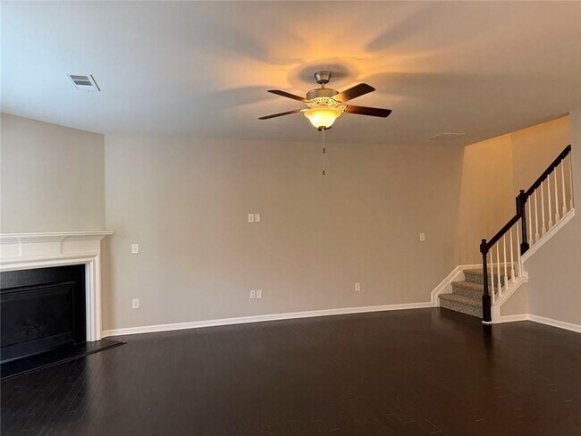 Building Photo - 414 Spring View Dr