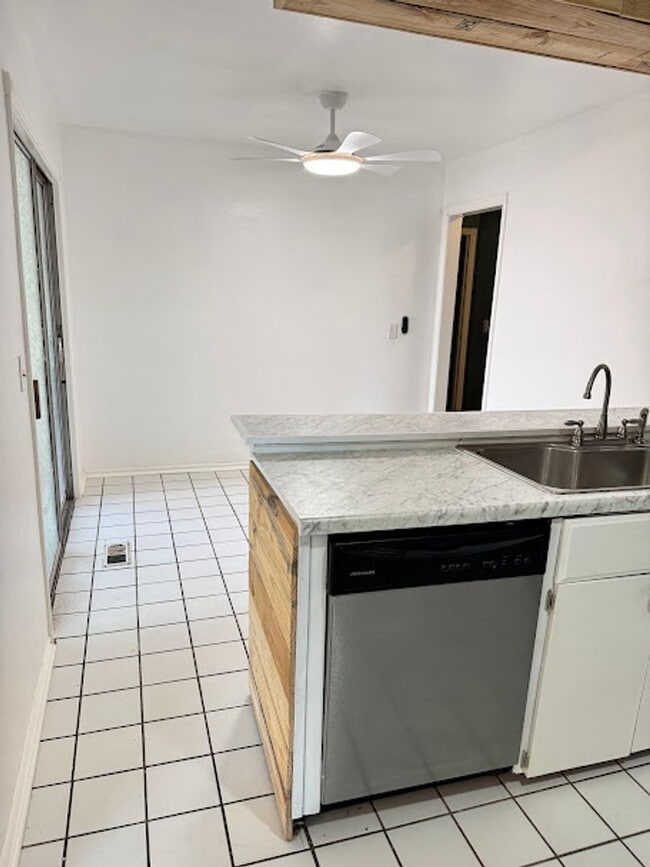 Building Photo - Charming 3-Bedroom, 2-Bath Home for Rent in Edmond – Prime Location!