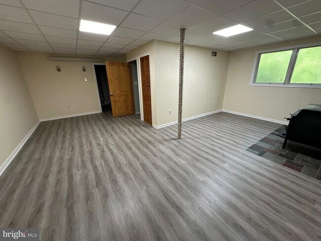 Building Photo - 25150 Gallant Man Dr