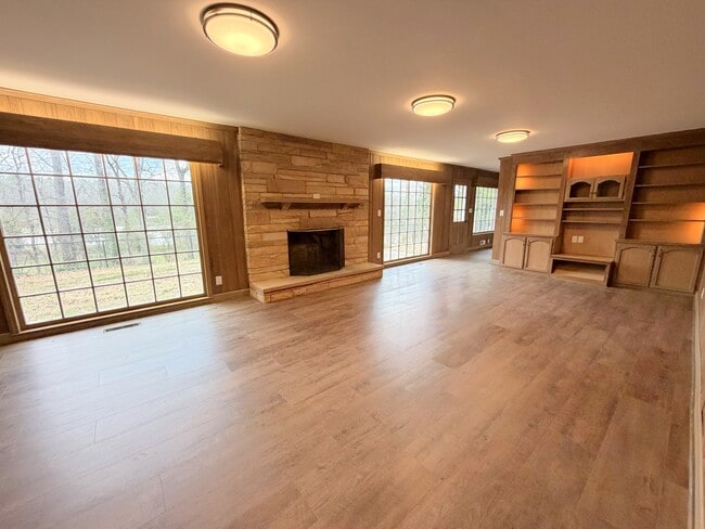 Building Photo - 2975 Hwy 119