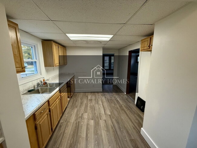 Building Photo - 846 Lee Dr