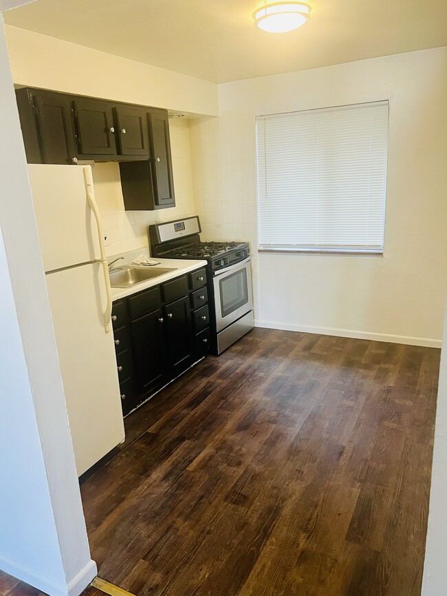 Building Photo - 8721 Natural Bridge Rd