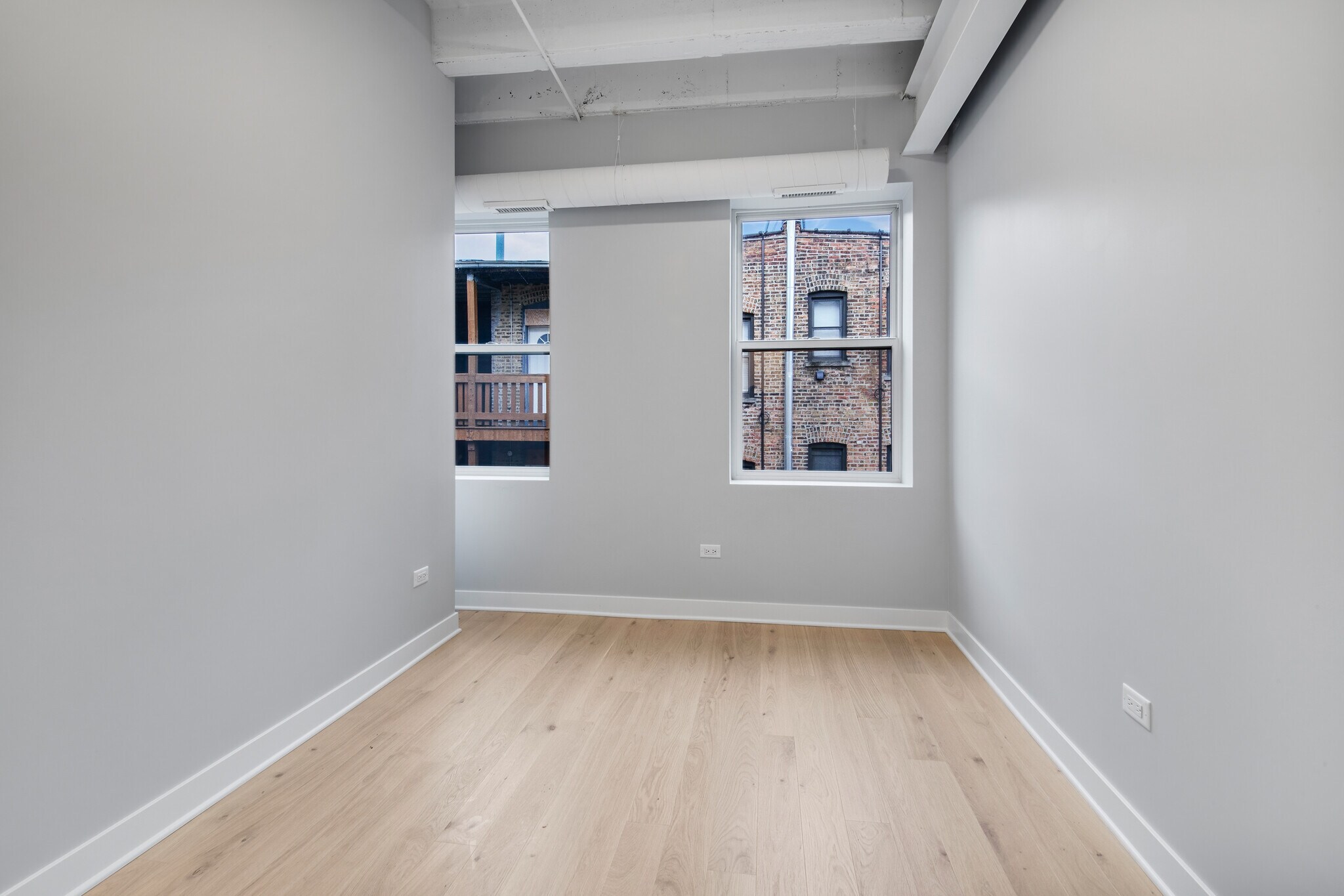 Building Photo - 4637 N Ashland Ave