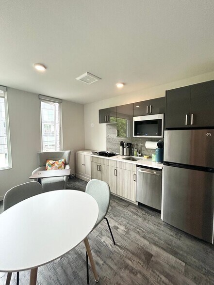 Interior Photo - 741 Harvard Modern studios with w/d in unit!