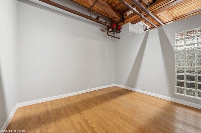 Building Photo - 540 N Lake Shore Dr