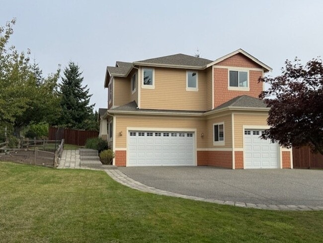 Building Photo - 11543 NE Skyward Loop