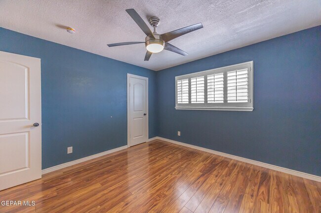 Building Photo - 3021 Fierro Dr