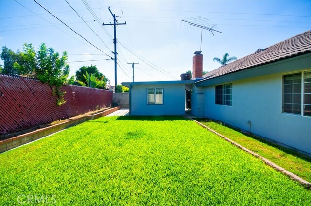 Building Photo - 530 W Parkwood Ave