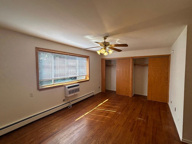 Interior Photo - 531 W. Deming