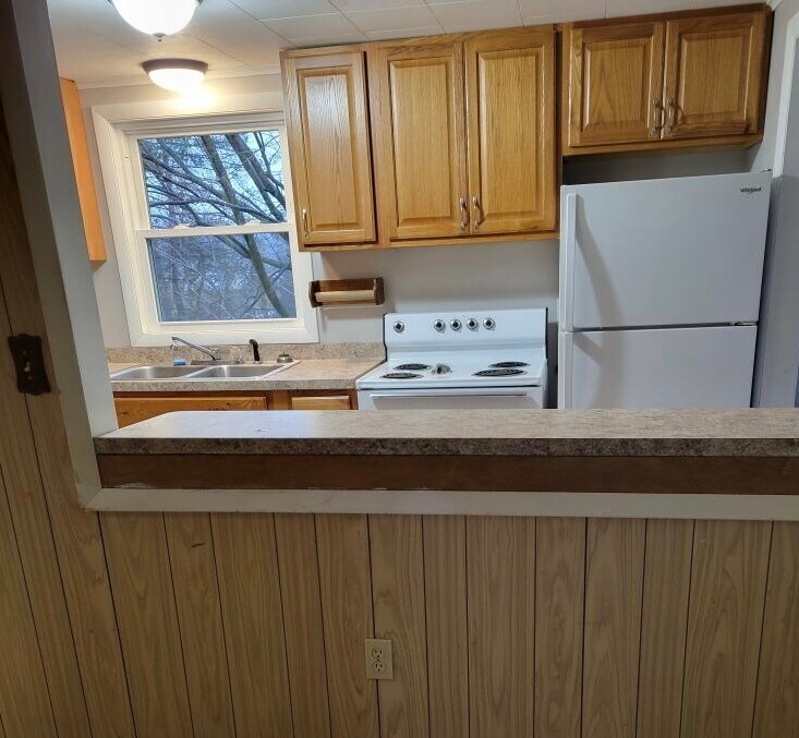 Open kitchen - 5116 Murphy Rd