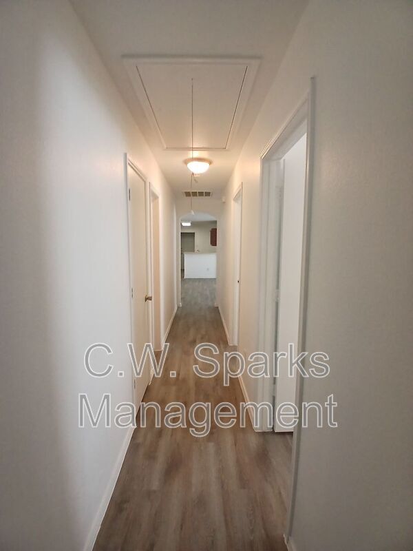 Building Photo - 13655 Biggs St