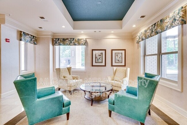 Building Photo - 11776 Stratford House Pl