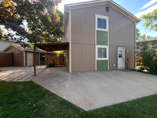 Building Photo - Beautiful Home in West Fort Collins