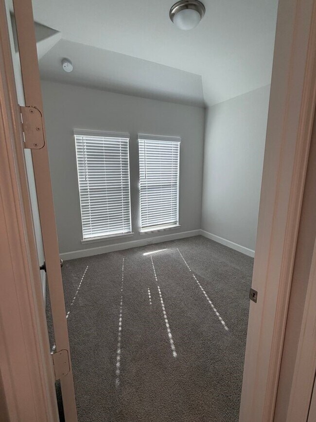 Building Photo - 107 Harlequin Duck Ct